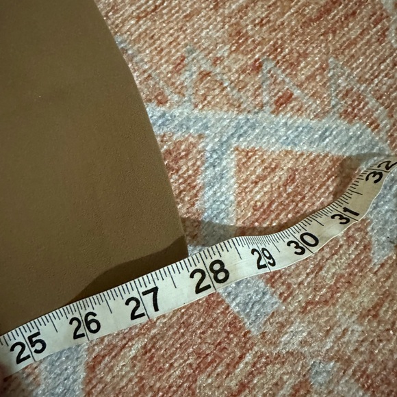 Aritzia Wilfred Carrot pant high waist relaxed fit crepe trouser camel brown 6 - Picture 9 of 9